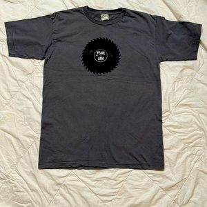 2009 Pearl Jam tour tshirt men’s size medium
